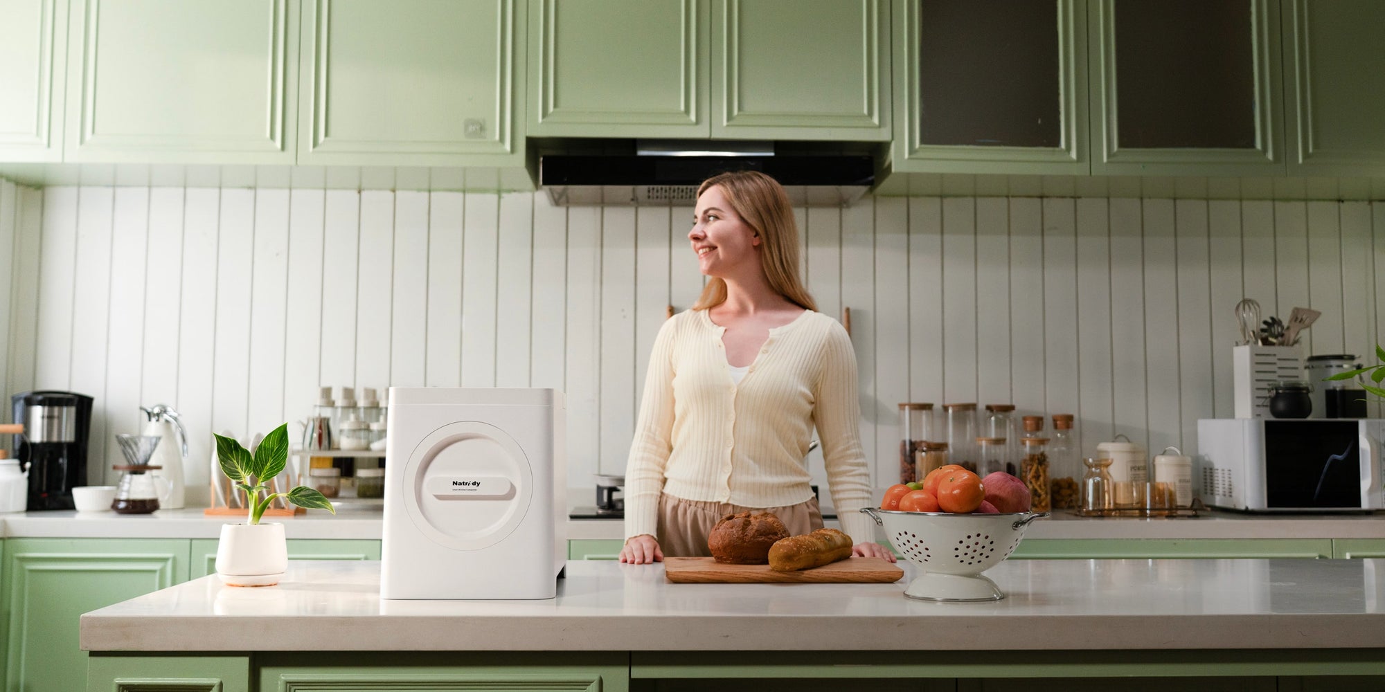Natridy kitchen composter in a bright home kitchen